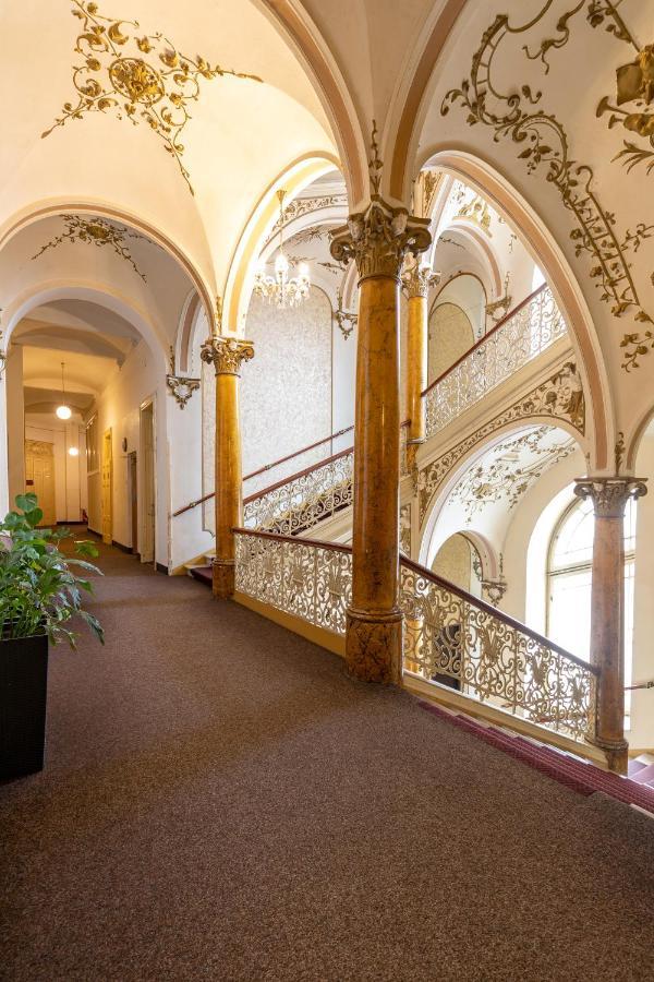 Hotel Slovan Plzen Exterior photo